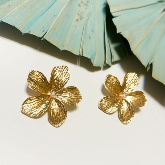 Gold flower earrings 1307 - Picture 4 of 7